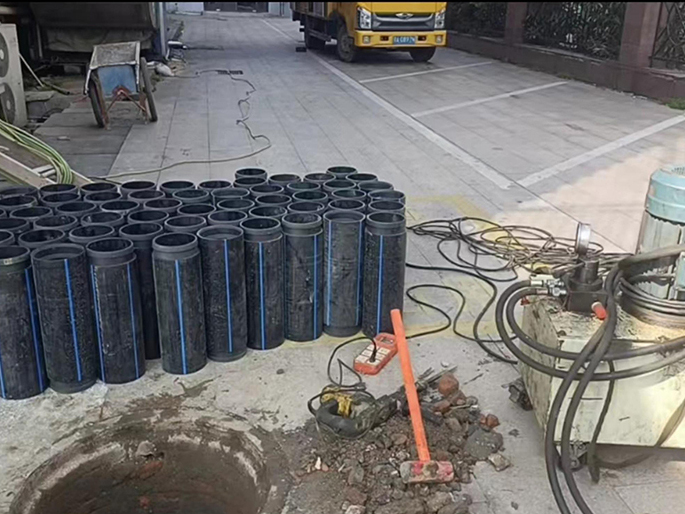 大理PE置换管厂家 DN315置换管 非开挖管短管置换